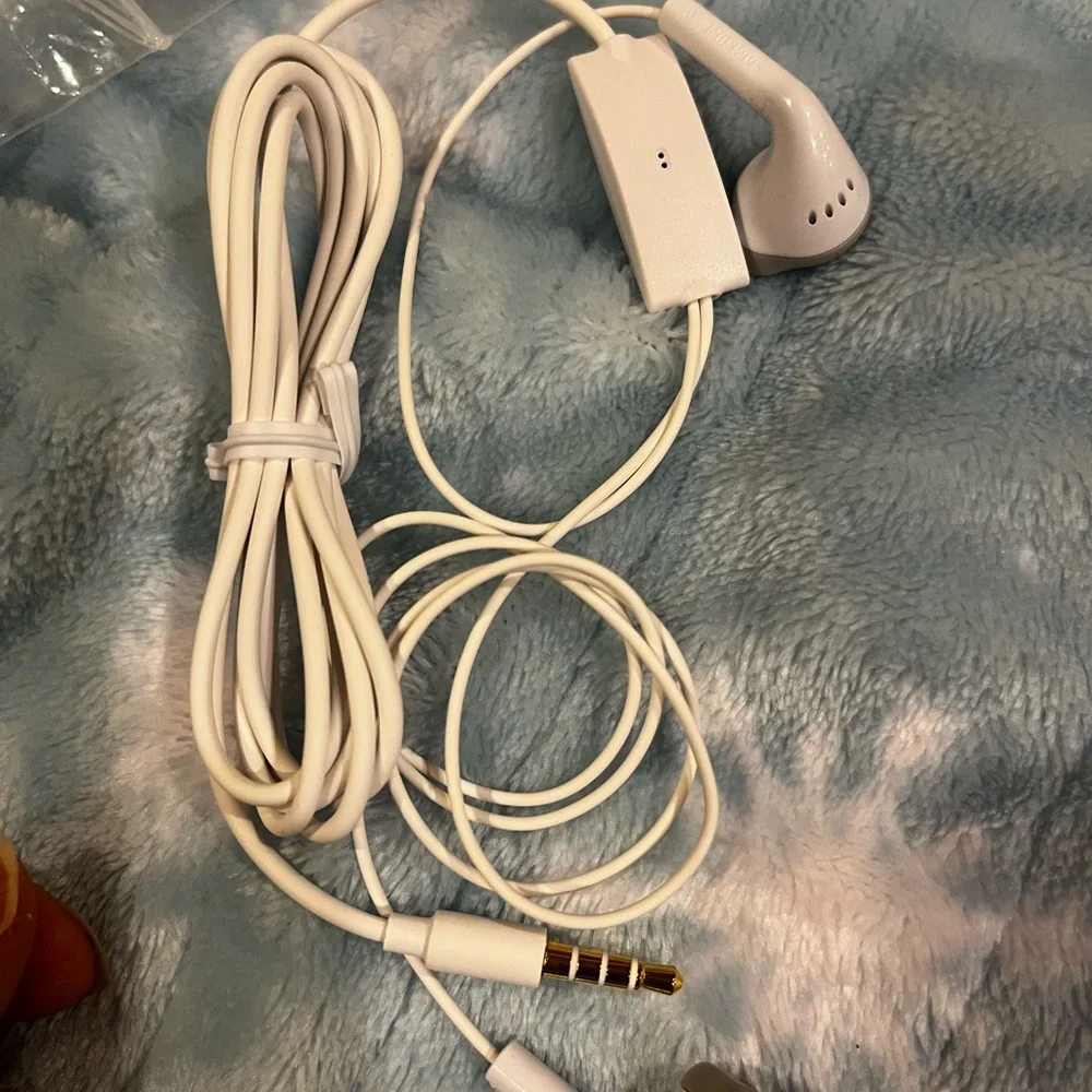 Samsung Wired headset with Microphone